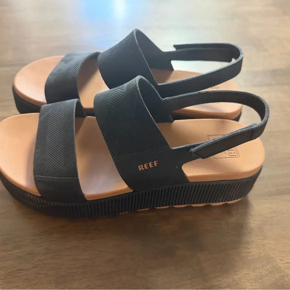 Reef Women's Water Vista Higher, Black Slingback Platform Sandals - Picture 1 of 2